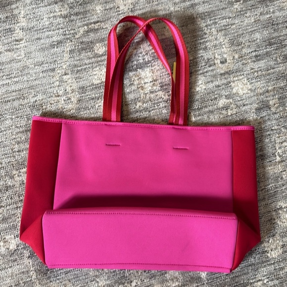 Summersalt NWT Stylish Pink/red Tote Bag - neoprene - Picture 6 of 6